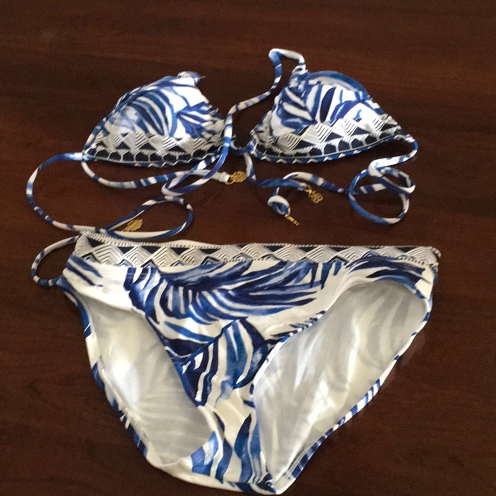 Tommy Bahama bikini